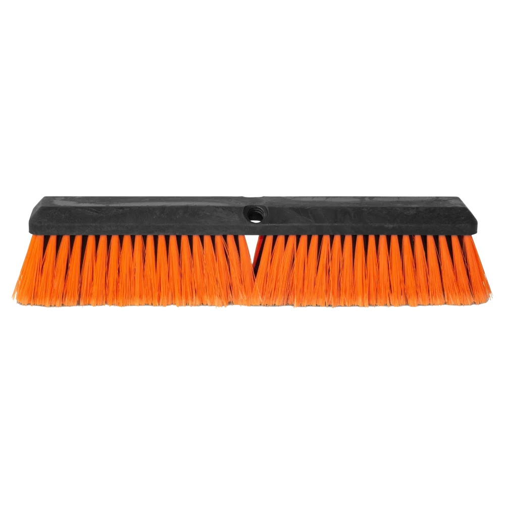 Cepillo de Polipropileno para Piso DEQ con block plástico negro y fibras mixtas color naranja, compatible con bastones de rosca, ideal para barrido en uso industrial o comercial, disponible en 18 y 24 pulgadas.