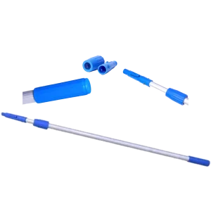 Extensión de Aluminio para Herramientas de Limpieza DEQ, telescópica y liviana, con mangos azules y cuerpo plateado, disponible en 2.4 y 3.6 metros, ideal para alcanzar techos, vidrios altos o fachadas y compatible con adaptador universal.