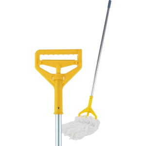 Lampazo de Acero con Trapeador metálico plateado y cabezal de plástico amarillo que sostiene una mopa de algodón blanca, mostrando el sistema de enganche de presión regulable para facilitar el cambio del trapeador.