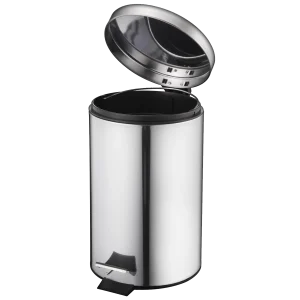 Un Basurero de Acero Inoxidable con Pedal 30 Litros, con acabado metálico brillante y una cubeta interior plástica extraíble, ideal para un uso higiénico sin contacto en cocinas, oficinas y baños.